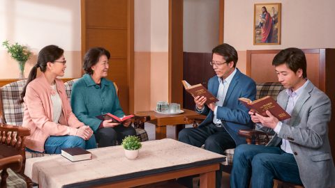 Domnul a promis că Se va întoarce pentru a ne ridica în Împărăția cerurilor și, totuși, voi sunteți martori că Domnul S-a întrupat deja pentru a face lucrarea de judecată în zilele de pe urmă. Conform profeției din Biblie, Domnul va sosi pe nori, plin de putere și glorie: de ce această sosire e diferită de sosirea Domnului în taină, întrupat, căreia voi i-ați fost martori?